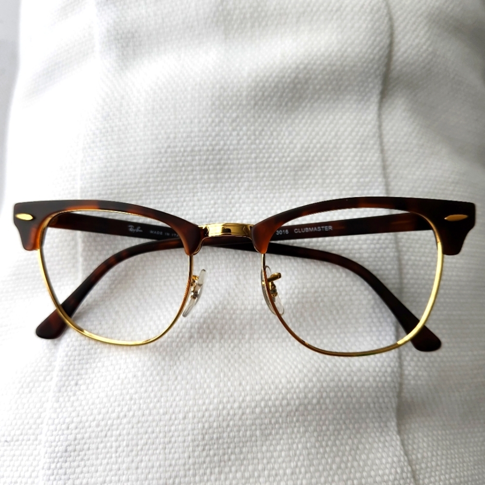 Ray-Ban Iconic Clubmaster Frames